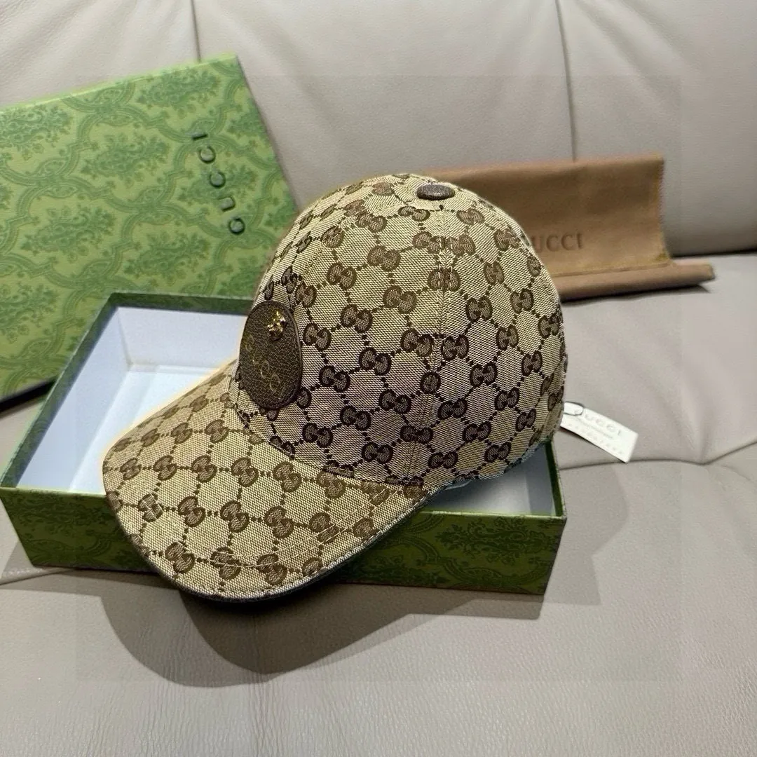 P90., Gucci (Gucci) new original baseball cap, small tiger head, the latest model at the counter, 1:1 mold customization, genuine mold hardware, original canvas fabric + first layer of cowhide, original quality! The quality is great, the basic head circumference is 56cm, and the patch is adjustable.