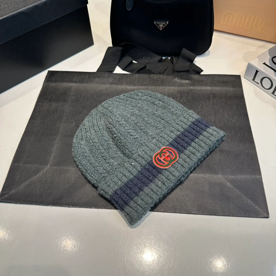 P50 Gucci new knitted cold hat