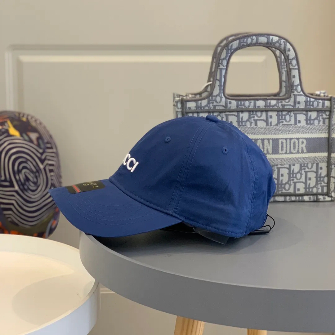 p60 Gucci Baseball Cap♥️GUCCI Baseball Cap🧢Official website new product Gucci Baseball Cap, original quality is very popular 🔥🎩 The craftsmanship is very exquisite, high-end and classy! Low-key luxury, easy to carry! Excellent quality👍Fashionable and versatile