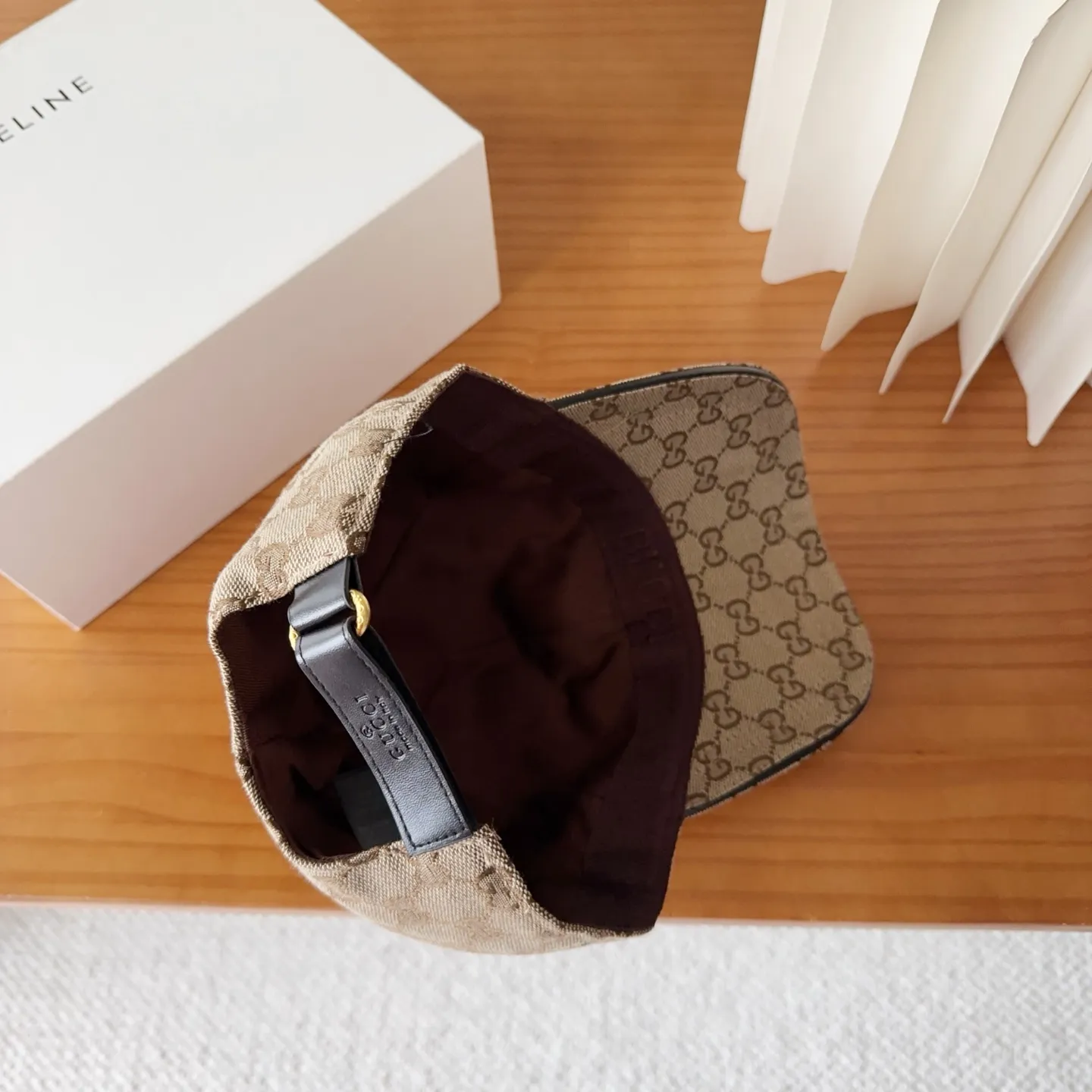 💰60 GUCCI simple baseball cap, very trendy! Casual and sports style, classic production, super easy to match!