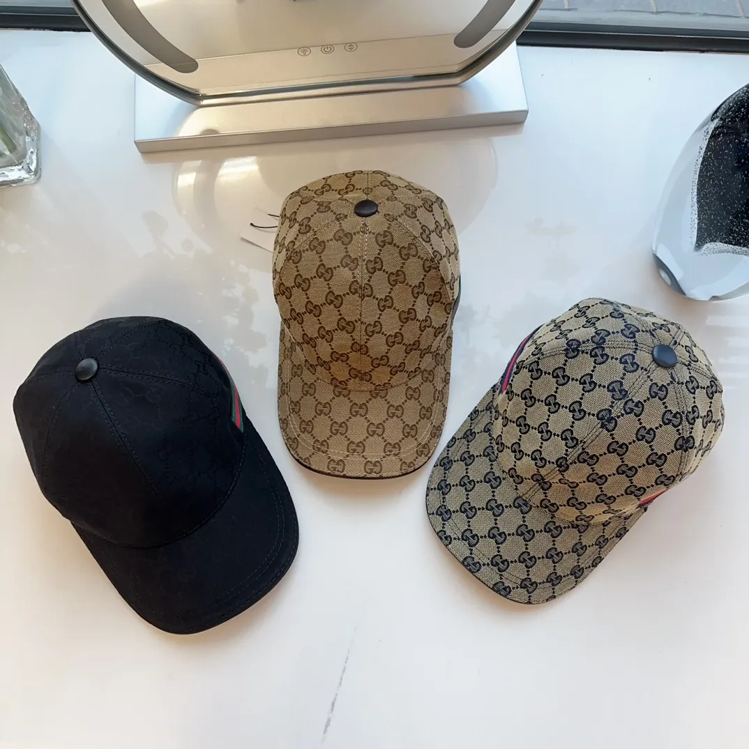 P90 Gucci (Gucci) classic original baseball cap😍😍Little Bee, 1:1 mold opening and customization at the counter, the highest version, original canvas fabric + first layer of cowhide, pure cotton lining, light and breathable! Photographed in real life, suitable for men and women in all seasons, basic head circumference 56cm, adjustable patches.