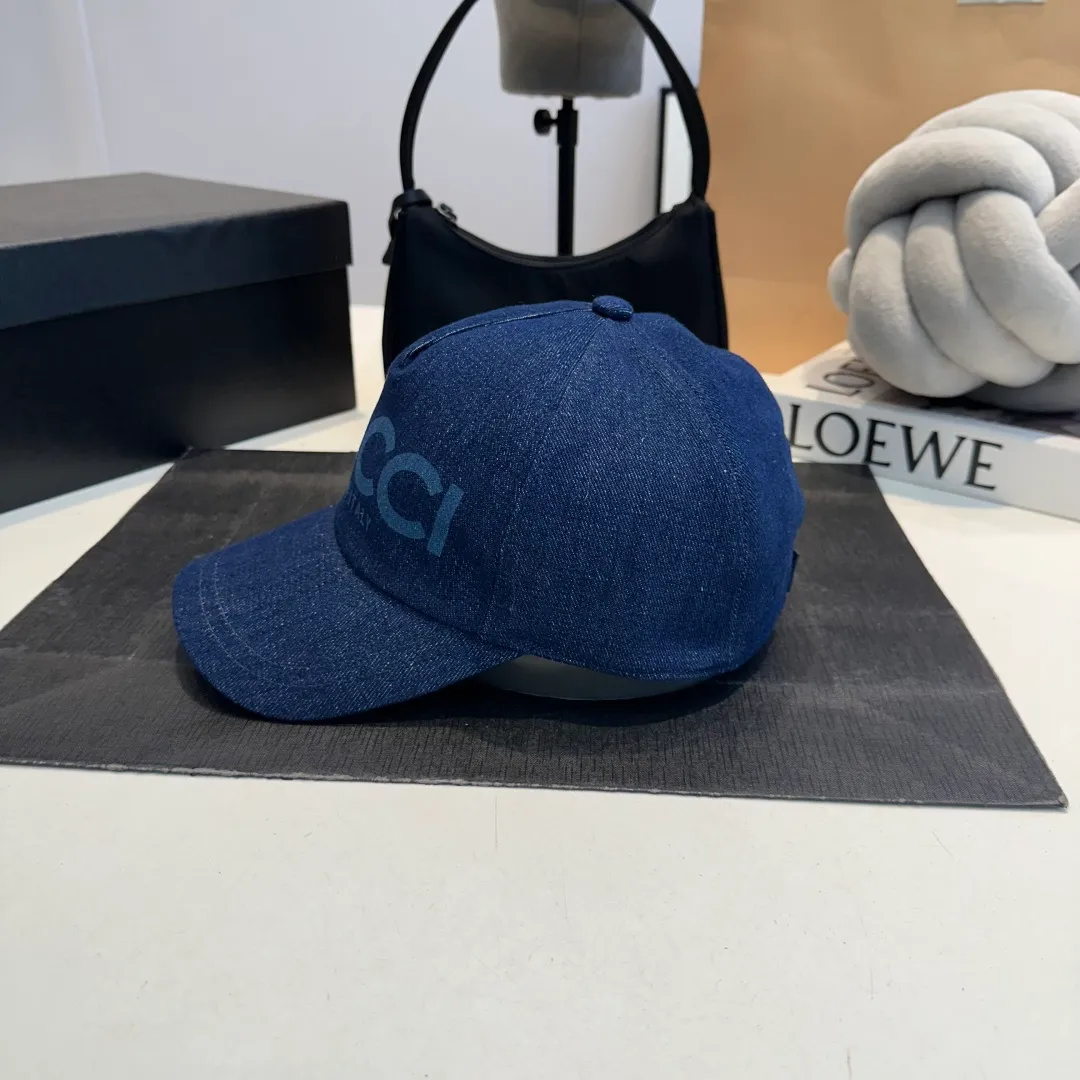 P80 GUCCI 2025 new washed denim baseball cap at the counter, very trendy! Casual and sports style, classic production, super easy to match!