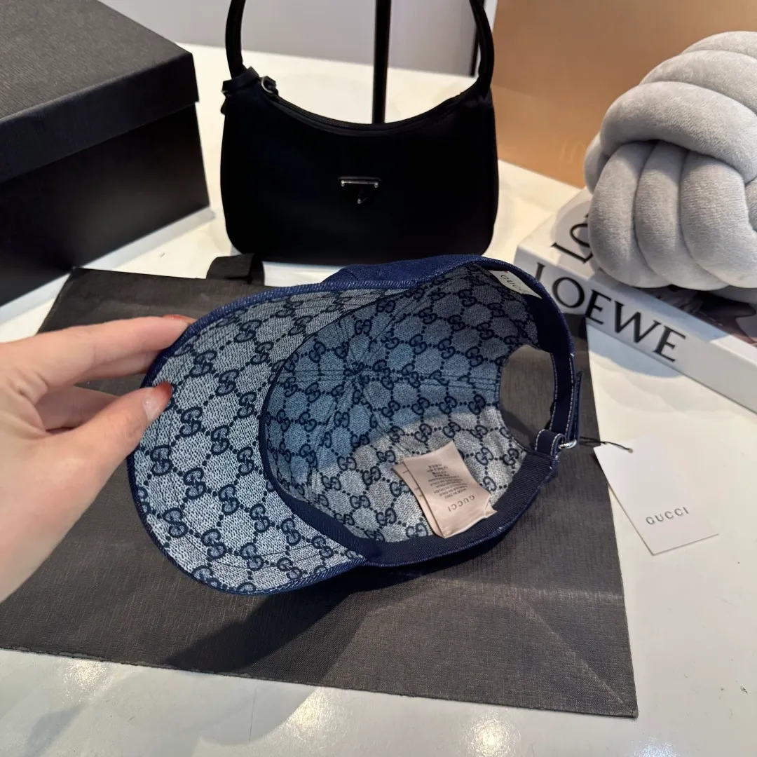 P80 GUCCI 2025 new washed denim baseball cap at the counter, very trendy! Casual and sports style, classic production, super easy to match!