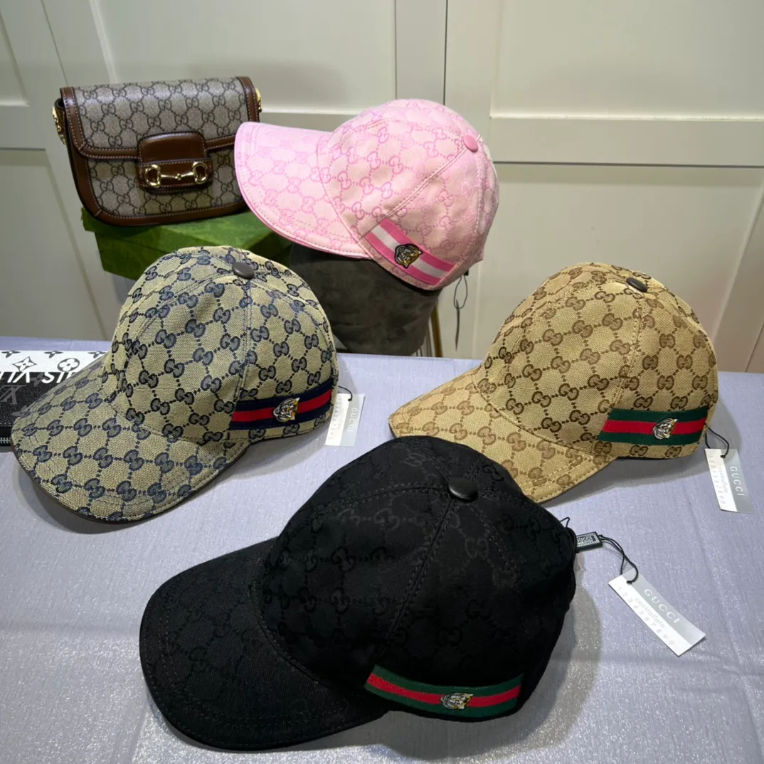 P80💰10,000-year-old classic model shipped! Gucci (Gucci) classic original baseball cap 😍😍Customized at the 1:1 counter mold, the highest version, original canvas + first layer of cowhide, pure cotton lining, light and breathable! Photographed in real life, suitable for men and women in all seasons, basic head circumference 56cm, adjustable patches.