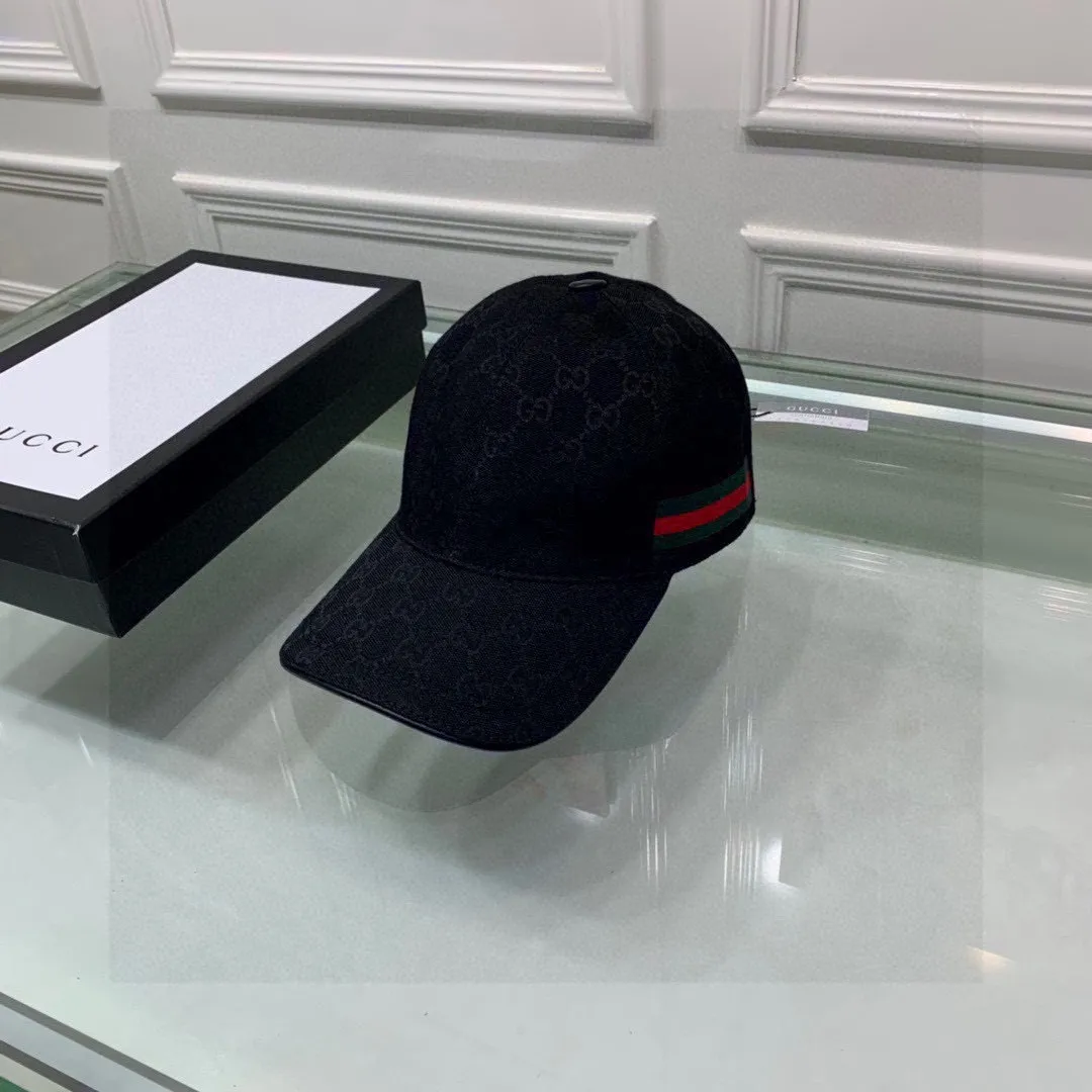 🉐1 million year old classic! Available in apricot and black, children’s sizes are available! Comes with a box bag, Gucci's classic original baseball cap😍😍Customized at a 1:1 mold at the counter, the highest version, original canvas fabric + first-layer cowhide, light and breathable! Photographed in real life, suitable for men and women in all seasons, basic head circumference 56cm, adjustable patches.