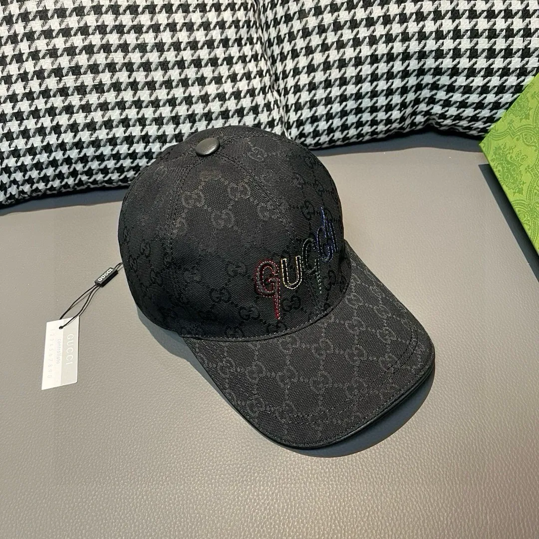 Batch 90, Gucci (Gucci) new original baseball cap, artistic word embroidery, 1:1 mold customization, heavy embroidery, details comparable to counters, original canvas + first-layer cowhide, pure cotton lining, great quality! The first choice for handsome men and beautiful women, fashionable and versatile. Basic head circumference 56, adjustable patch