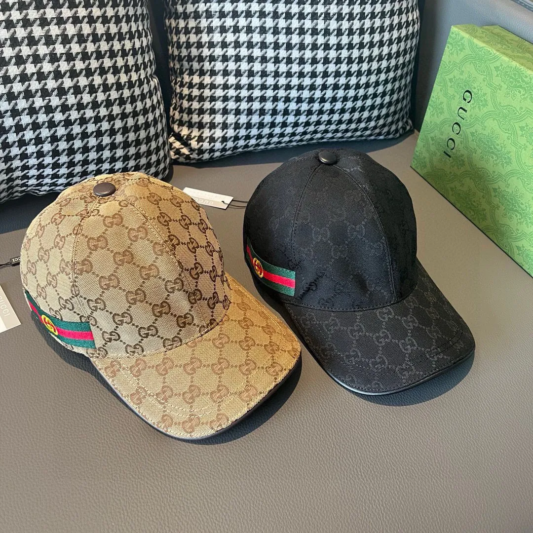 p90, Gucci's latest original baseball cap, double G webbing. 1:1 mold opening and customization at the counter, the highest version, original canvas fabric + first-layer cowhide, light and breathable! Photographed in real life, suitable for men and women in all seasons, basic head circumference 56cm, adjustable patches.
