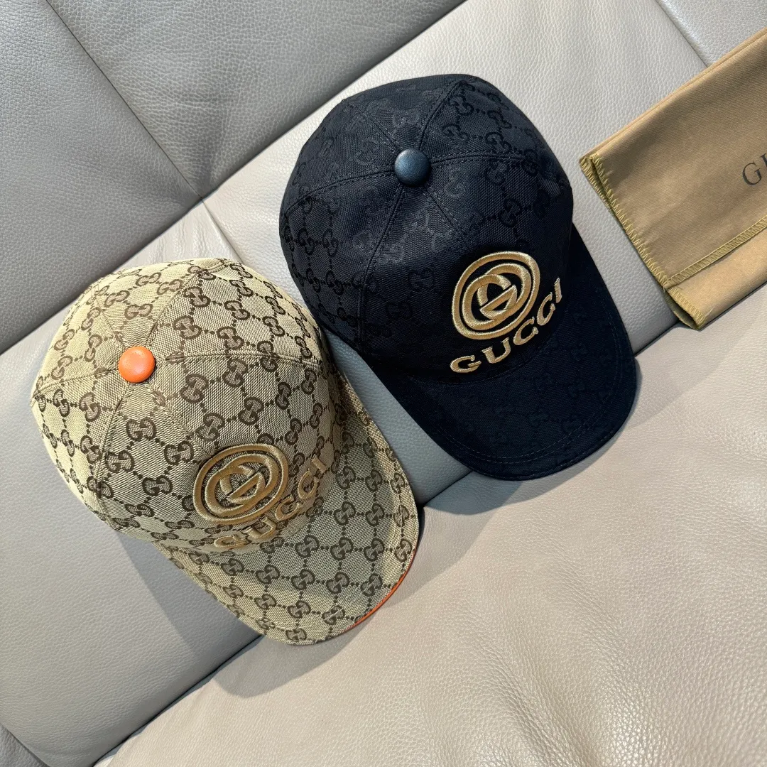 P90, Gucci (Gucci) new original baseball cap, large GUCCI embroidery, 1:1 mold customization, heavy embroidery, details comparable to counters, original canvas fabric + first-layer cowhide, excellent quality! The first choice for handsome men and beautiful women, fashionable and versatile. The basic head circumference is 56cm, and the patch is adjustable.