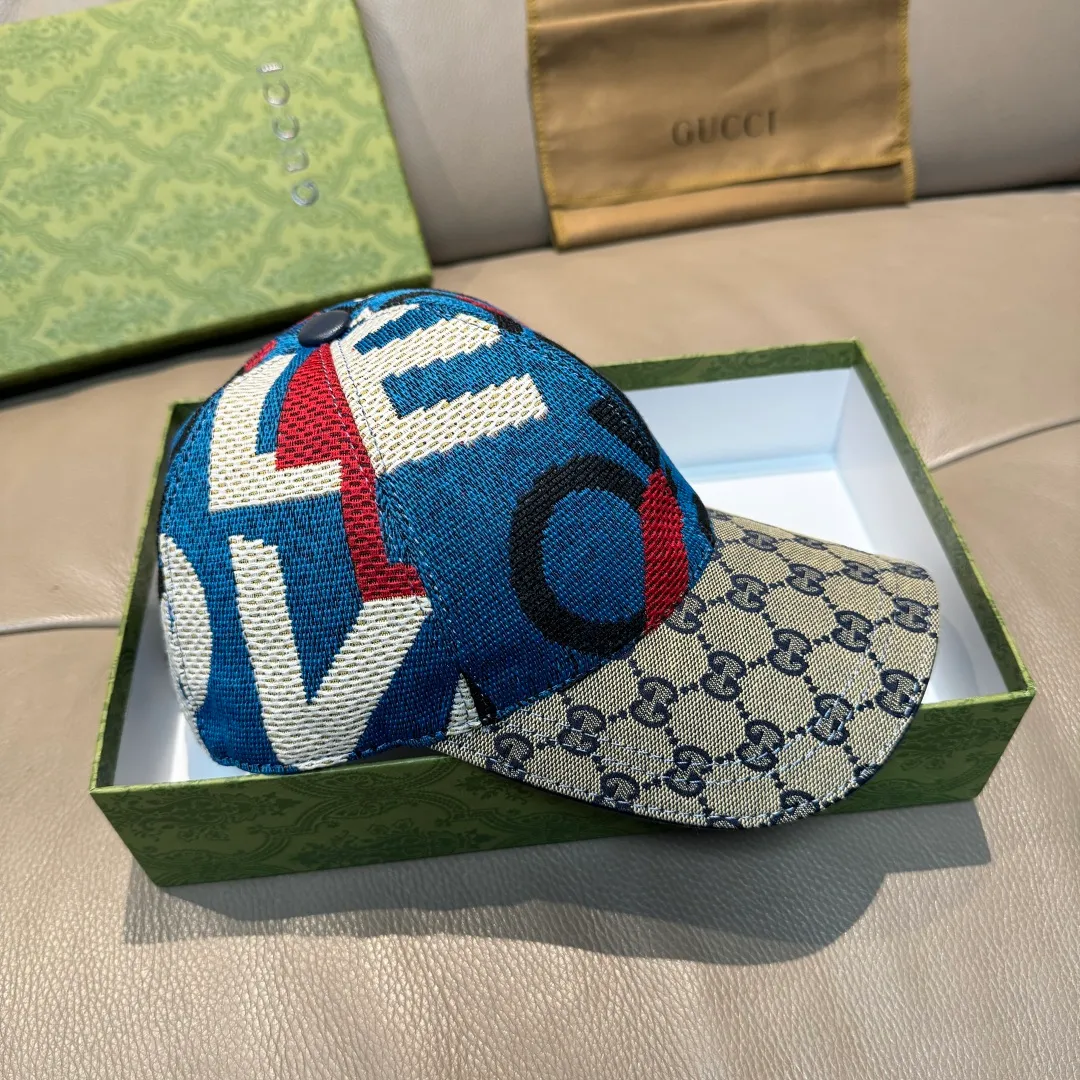 p90 Gucci 2025 new model, Gucci (Gucci) new original baseball cap😍Graffiti art baseball cap😍Customized at 1:1 mold opening at the counter, the highest version, original canvas fabric + first layer of cowhide, light and breathable! Photographed in real life, suitable for men and women in all seasons, basic head circumference 56cm, adjustable patches.