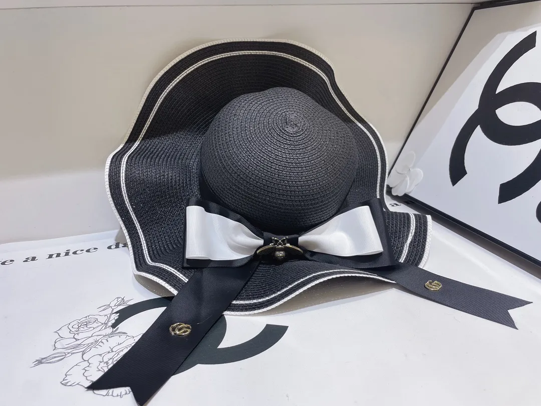 Gucci bow contrast ruffle hat