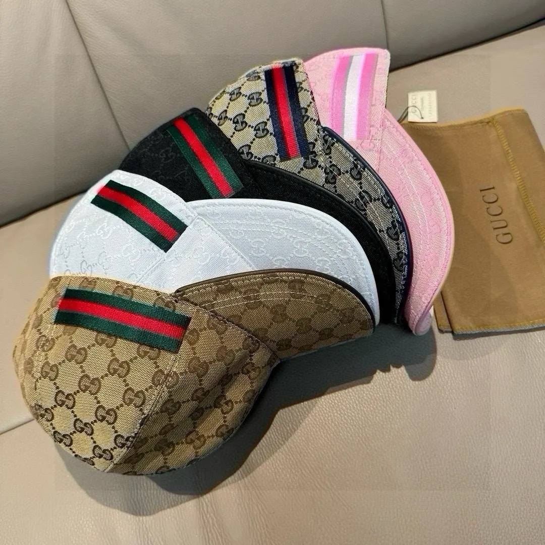 p900000 classic model! Apricot color, black, available in S and L sizes, Gucci (Gucci) classic original baseball cap 😍😍Customized with 1:1 mold opening at the counter, the highest version, original canvas fabric + first-layer cowhide, light and breathable! Photographed in real life, suitable for men and women in all seasons, basic head circumference 56cm, adjustable patches.