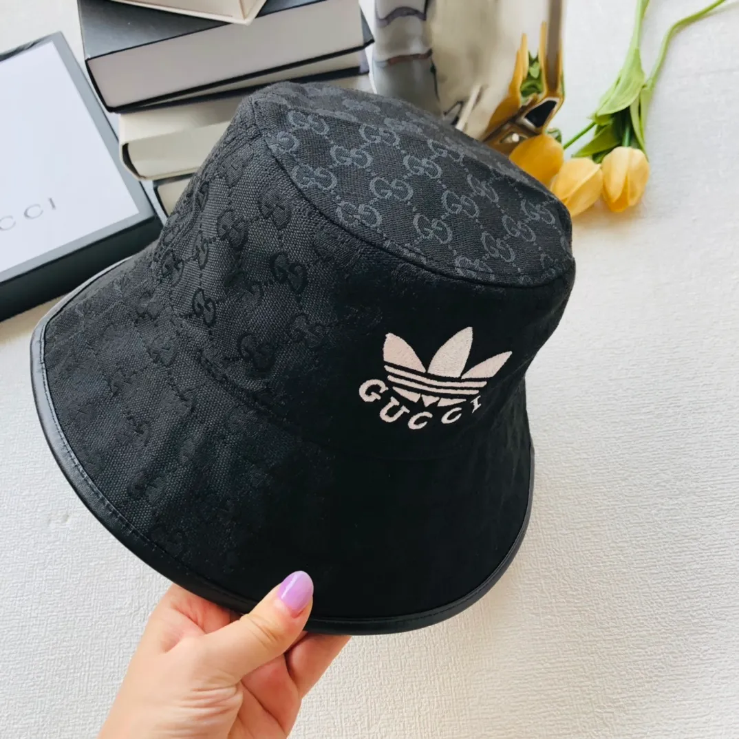 Gucci baseball cap GUCCI🧢original quality is now available