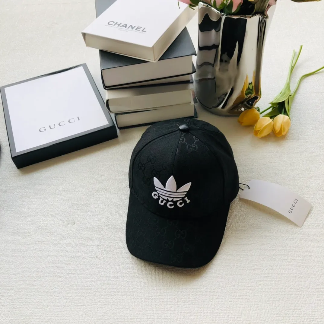Gucci baseball cap GUCCI🧢original quality is now available