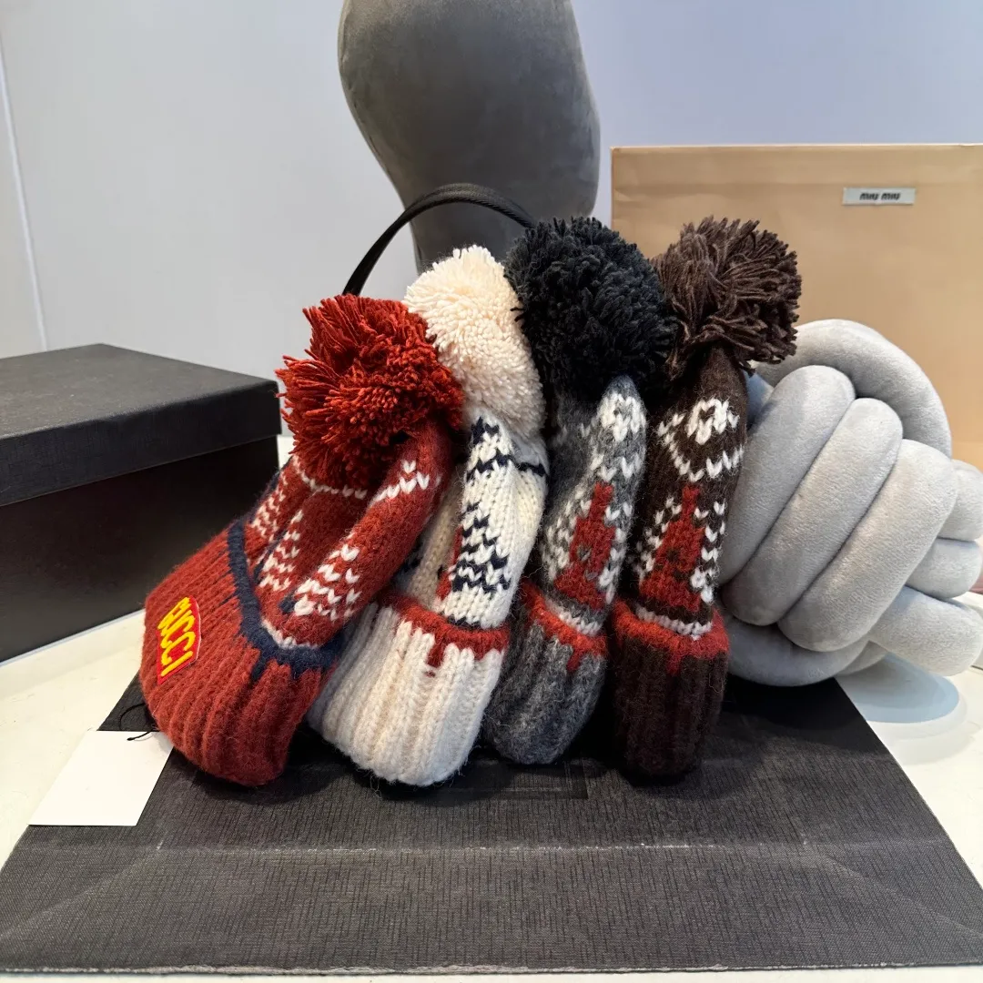 P60 Gucci knitted beanie, unisex