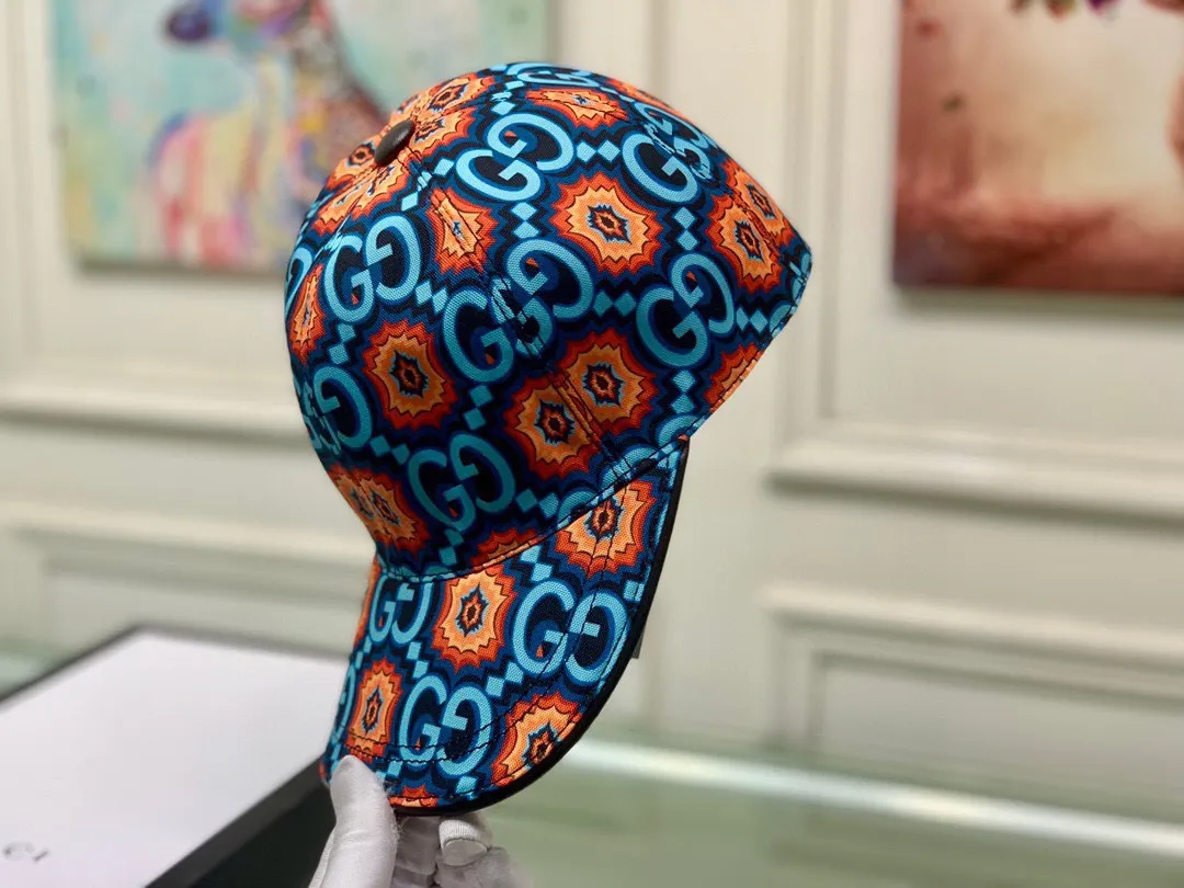🉐100 Gucci 2022 new styles released! Gucci (Gucci) new original baseball cap, double G print, counter 1:1, imported canvas + first-layer cowhide, popular on behalf of purchase, versatile style for men and women, great quality! The basic head circumference is 56cm, and the patch is adjustable.