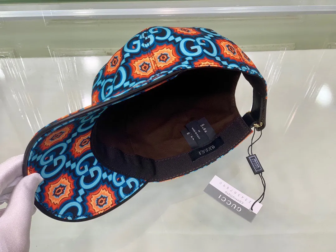 🉐100 Gucci 2022 new styles released! Gucci (Gucci) new original baseball cap, double G print, counter 1:1, imported canvas + first-layer cowhide, popular on behalf of purchase, versatile style for men and women, great quality! The basic head circumference is 56cm, and the patch is adjustable.
