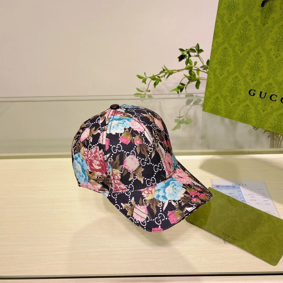 P54💰GUCCI baseball cap, new product from the official website, baseball cap, original quality, hot arrival 🔥🎩 The craftsmanship is very exquisite, high-end and classy! Low-key luxury, easy to carry! Running volume!