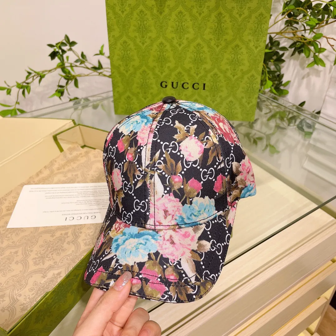 P54💰GUCCI baseball cap, new product from the official website, baseball cap, original quality, hot arrival 🔥🎩 The craftsmanship is very exquisite, high-end and classy! Low-key luxury, easy to carry! Running volume!