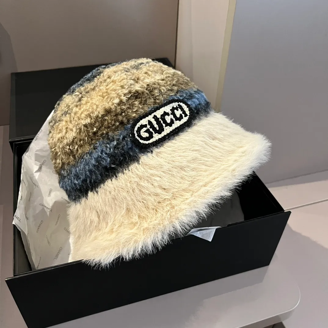 💰100¥ Gucci new sherpa bucket hat, gradient color, head circumference 57cm