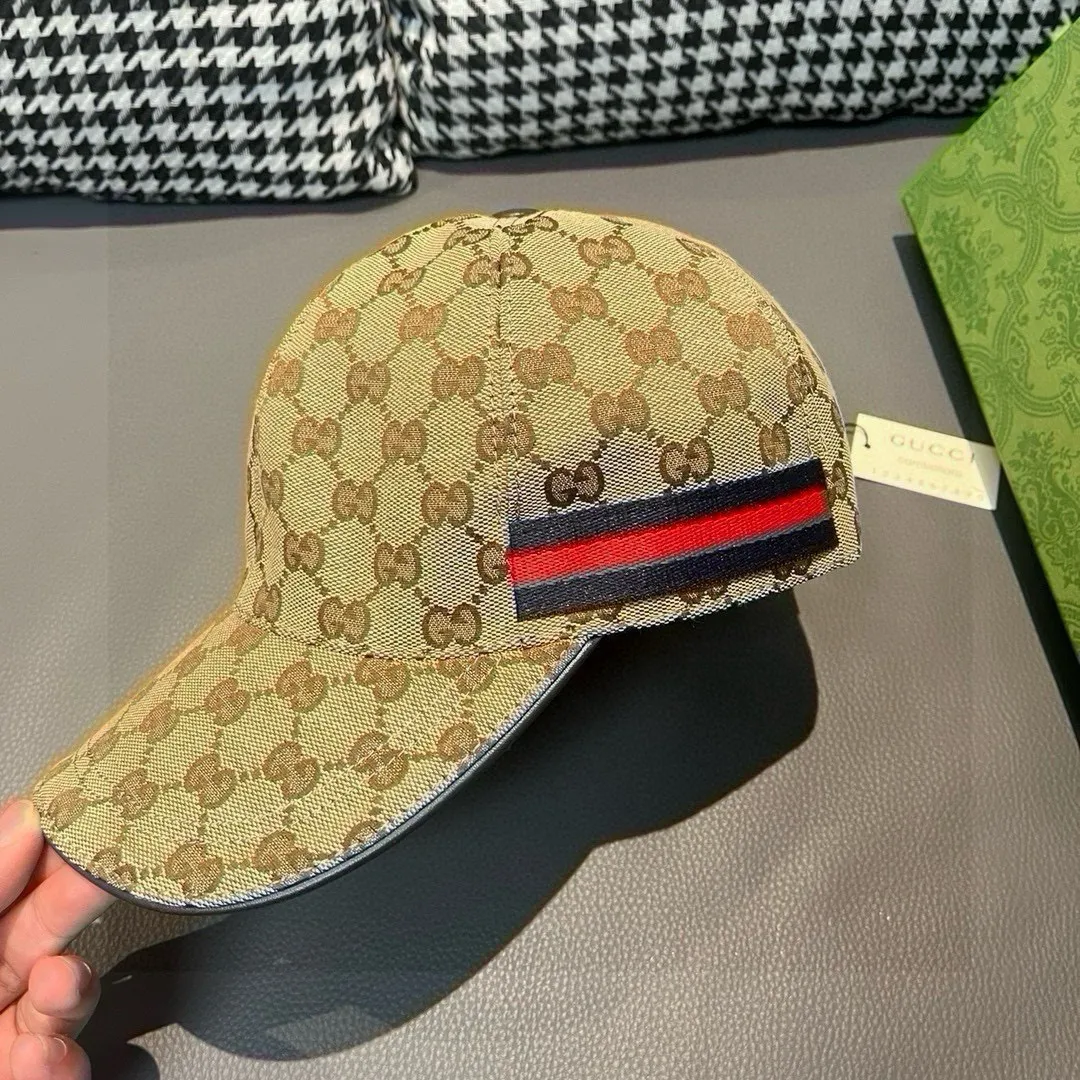 p90 ten thousand year old classic new color is shipped!   , Gucci (Gucci) classic original baseball cap 😍😍 1:1 mold opening and customization at the counter, the highest version, original canvas fabric + first layer of cowhide, light and breathable! Photographed in real life, suitable for men and women in all seasons, basic head circumference 56cm, adjustable patches.