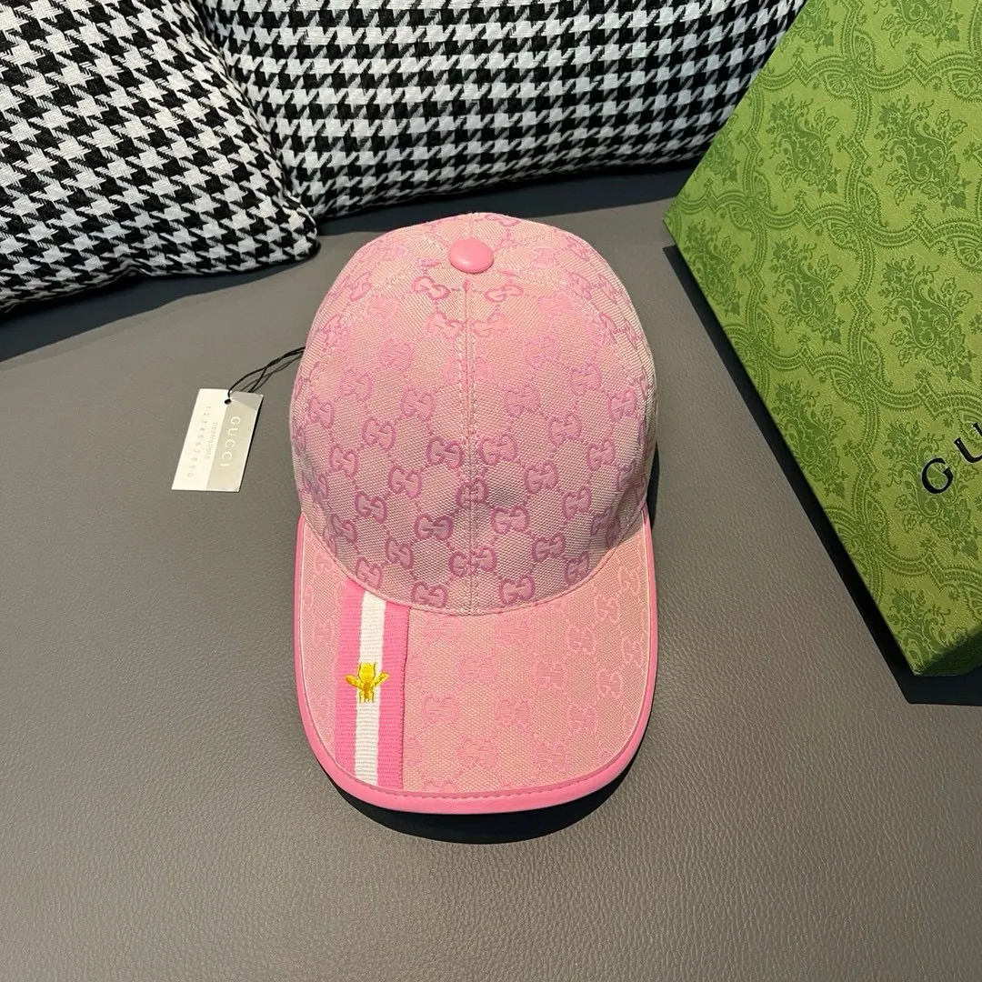 , Gucci (Gucci) latest original baseball cap, bee webbing. 1:1 mold opening and customization at the counter, the highest version, original canvas fabric + first-layer cowhide, light and breathable! Photographed in real life, suitable for men and women in all seasons, basic head circumference 56cm, adjustable patches.