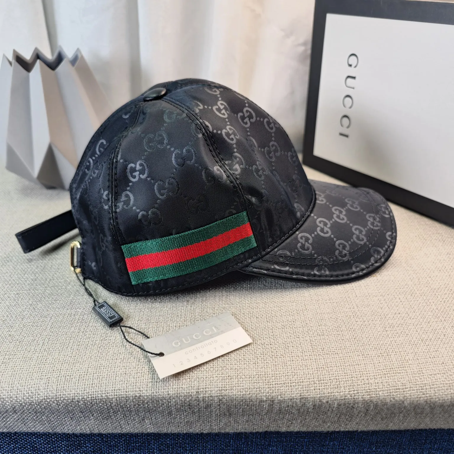 p 45 GUCCI--high version original single pair flower official website same style baseball cap🌸
