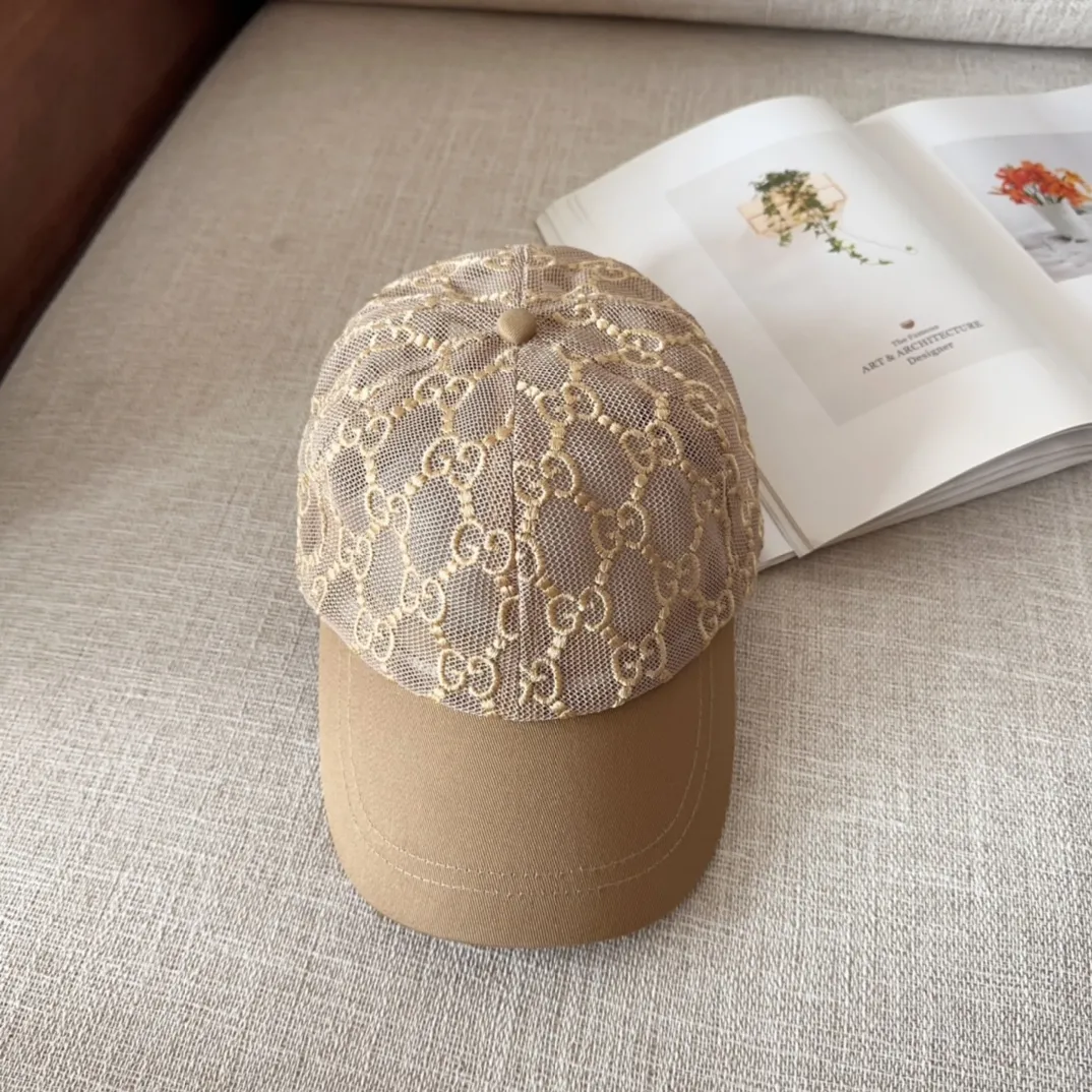 💰60 GUCCI 2025 new simple embroidered baseball cap at the counter, very trendy! Casual and sports style, classic production, super easy to match!