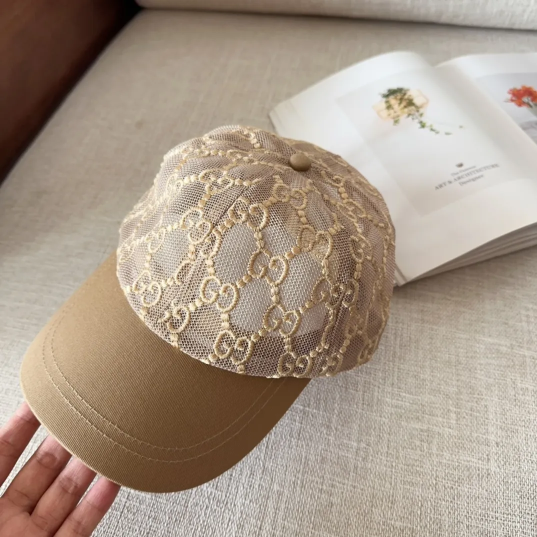 💰60 GUCCI 2025 new simple embroidered baseball cap at the counter, very trendy! Casual and sports style, classic production, super easy to match!