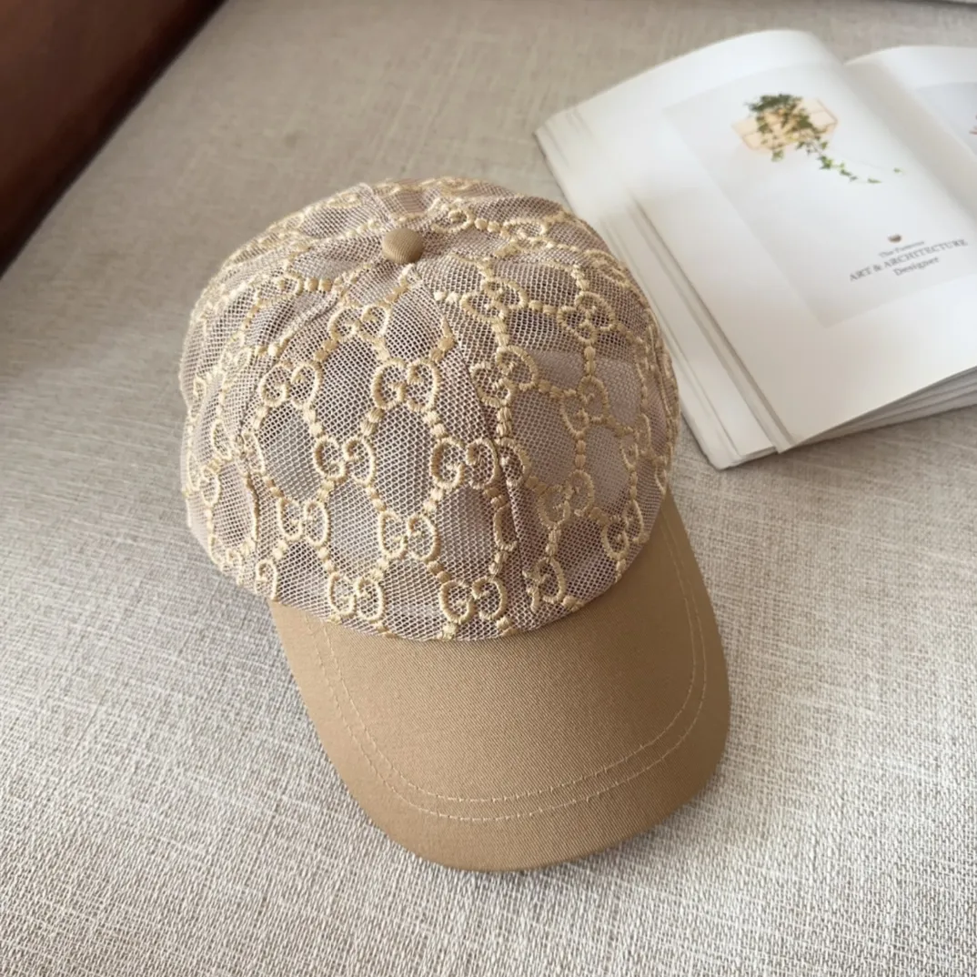 💰60 GUCCI 2025 new simple embroidered baseball cap at the counter, very trendy! Casual and sports style, classic production, super easy to match!
