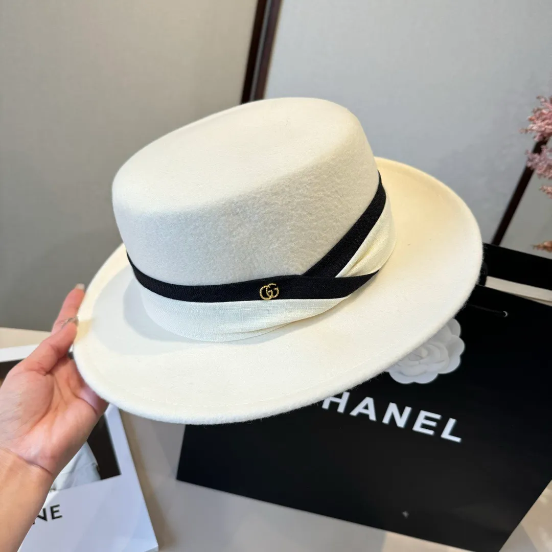 💰200¥ White Gucci new wool top hat, flat top hat, 100% wool fabric 🦙%, head circumference 57cm
