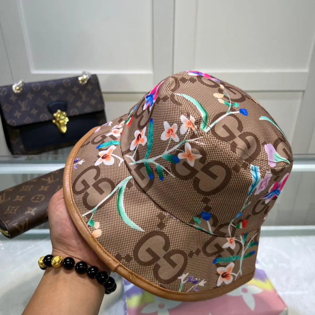 P60💰Gucci Baseball Cap GUCCI🧢Original quality is now available 🔥🎩 The craftsmanship is very exquisite, high-end and classy! Low-key luxury, easy to carry! Running volume! 【68211469】