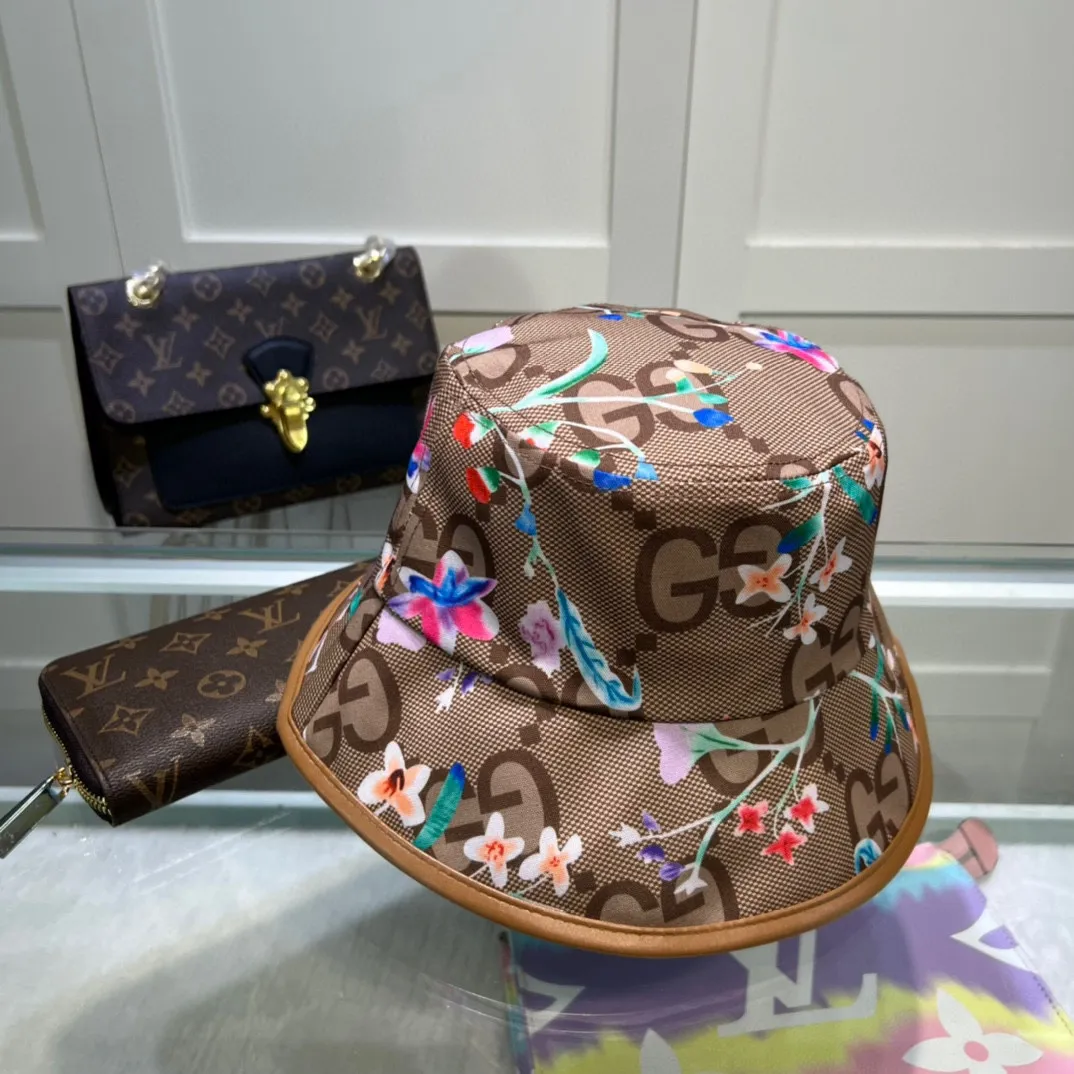 P60💰Gucci Baseball Cap GUCCI🧢Original quality is now available 🔥🎩 The craftsmanship is very exquisite, high-end and classy! Low-key luxury, easy to carry! Running volume! 【68211469】