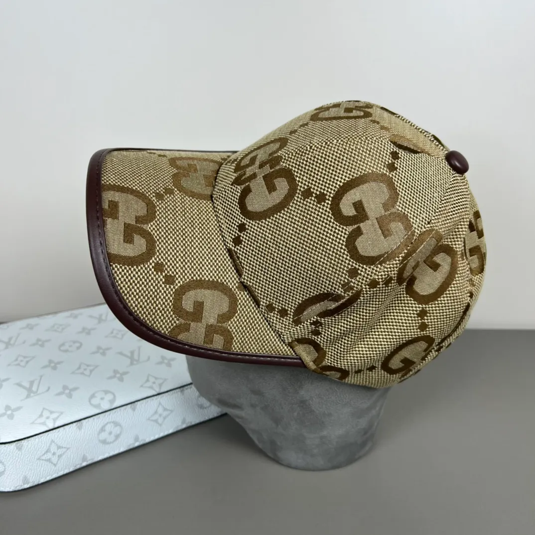 P46💰Gucci Baseball Cap♥️GUCCI🧢Official website new product, baseball cap, original quality, hot arrival 🔥🎩 The craftsmanship is very exquisite, high-end and classy! Low-key luxury, easy to carry! Running volume!
