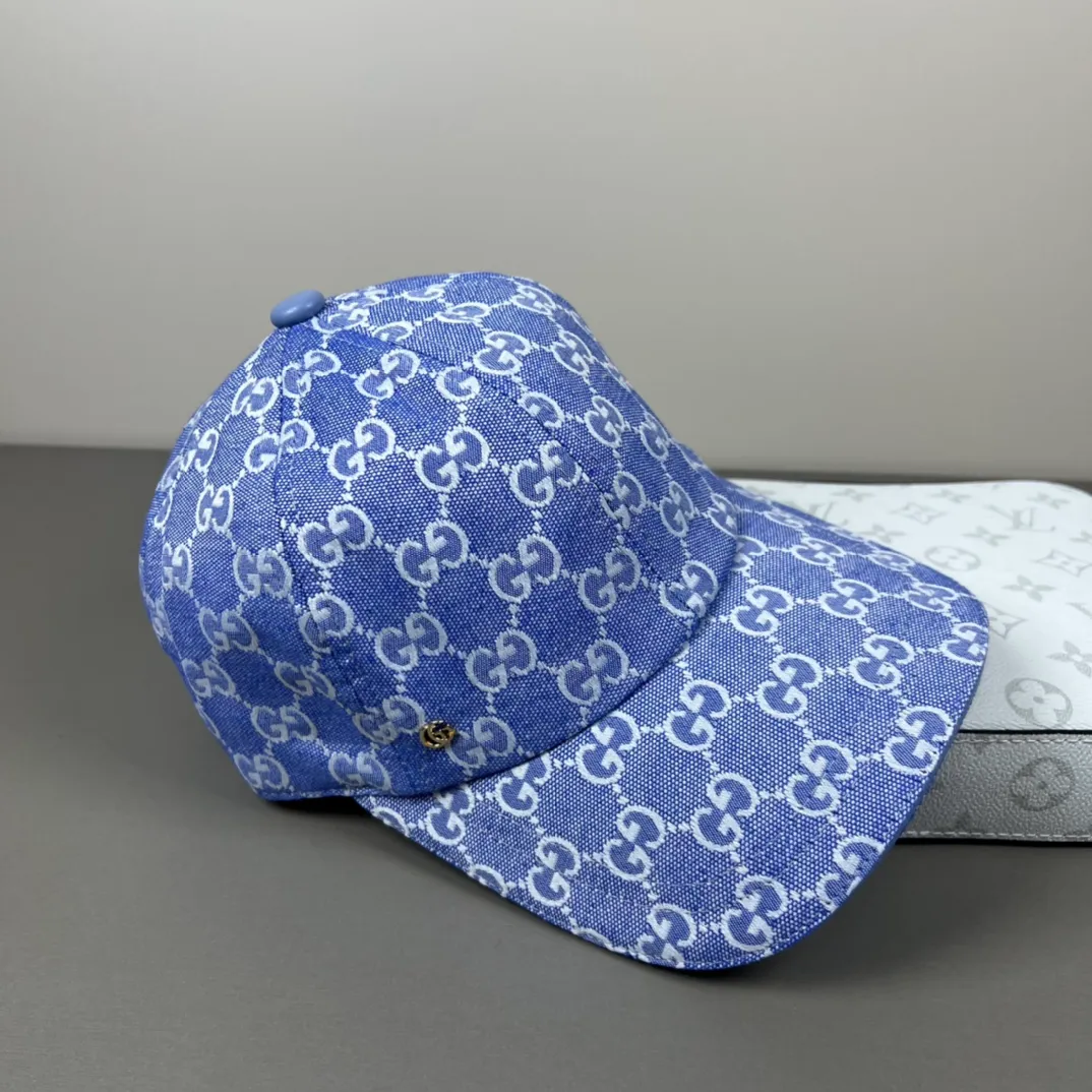 P60💰Gucci Baseball Cap♥️GUCCI🧢Official new product, baseball cap, original quality, hot arrival 🔥🎩 The craftsmanship is very exquisite, high-end and classy! Low-key luxury, easy to carry! Running volume!