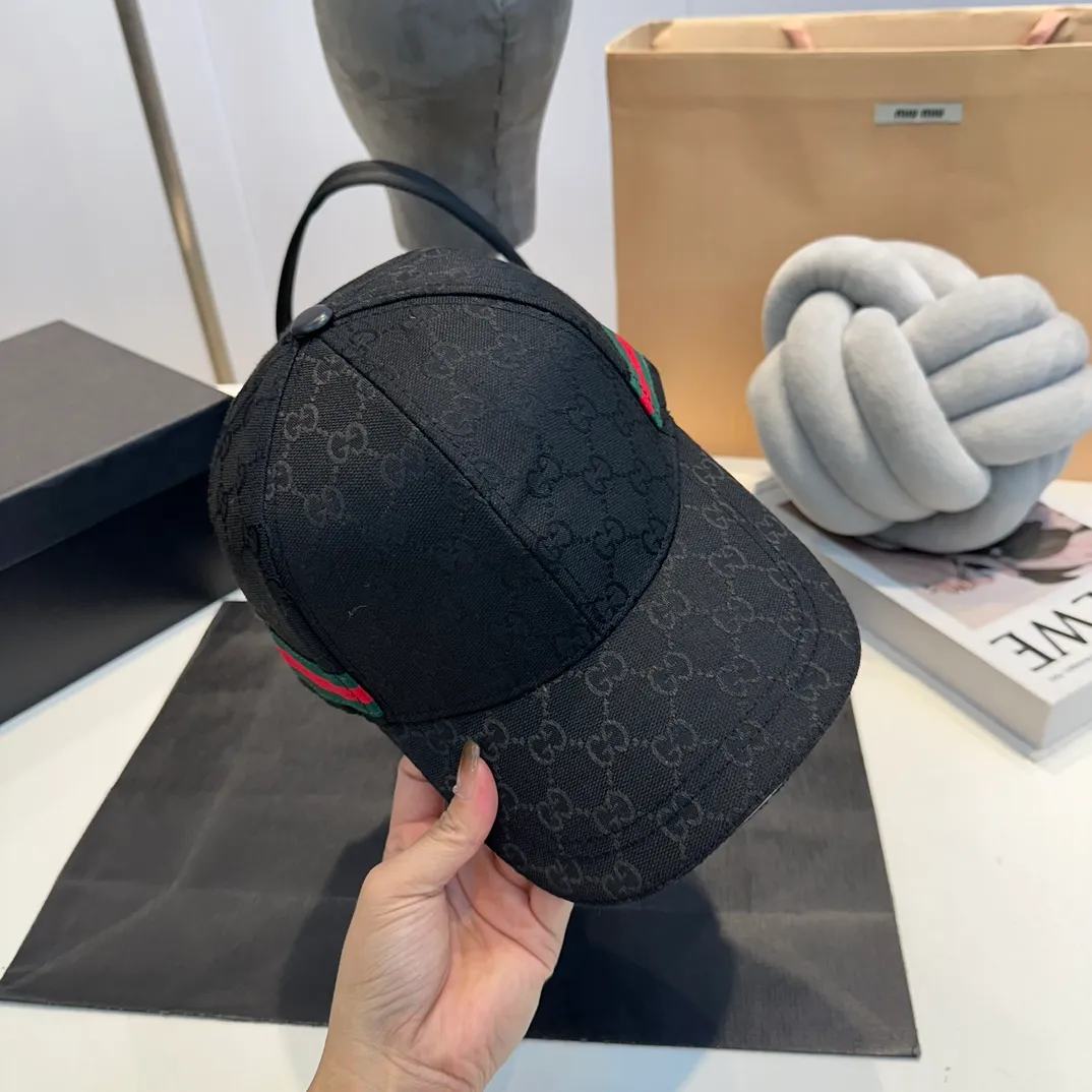 P54 Gucci new original baseball cap 🧢, exquisite and pure, stylish and stylish, cool and fashionable, out of stock at the counter, popular, great quality