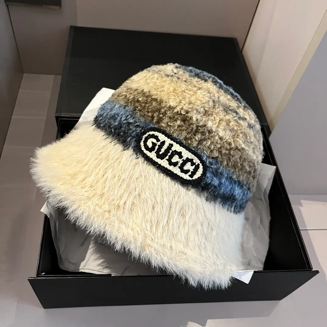 💰100¥ Gucci new sherpa bucket hat, gradient color, head circumference 57cm