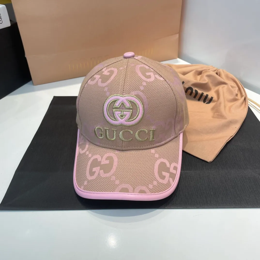 P60 GUCCI baseball cap, new product from the official website, baseball cap, original quality, very popular 🔥🎩 The craftsmanship is very exquisite, high-end and classy! Low-key luxury, easy to carry! Running volume!
