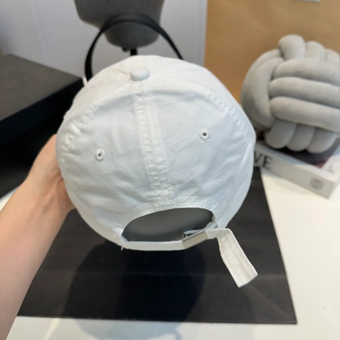 P60 Gucci new original baseball cap, exquisite and pure, stylish and stylish, cool and fashionable, great quality