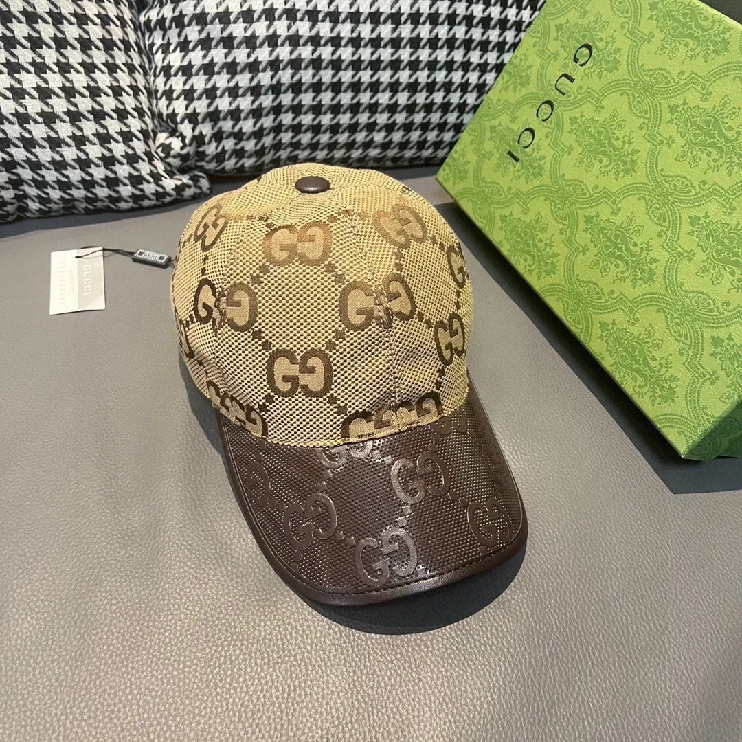 Batch 90, Gucci (Gucci) classic original baseball cap, small double G cowhide stitching, 1:1 mold customization, excellent quality! The brim is embossed with first-layer cowhide, the quality is excellent! The basic head circumference is 56cm, the patch is adjustable, the original version is shipped in two colors from the counter, a hot seller!