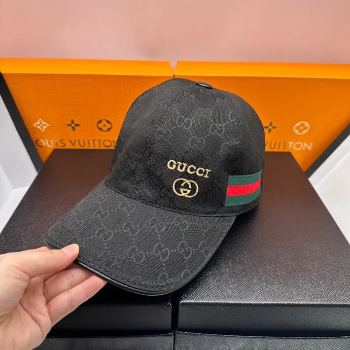 P90 Ten thousand year classic model shipped Gucci (Gucci) small gold embroidery, top original order, excellent quality, the same baseball cap as the official website, actual photo taken, ready for delivery