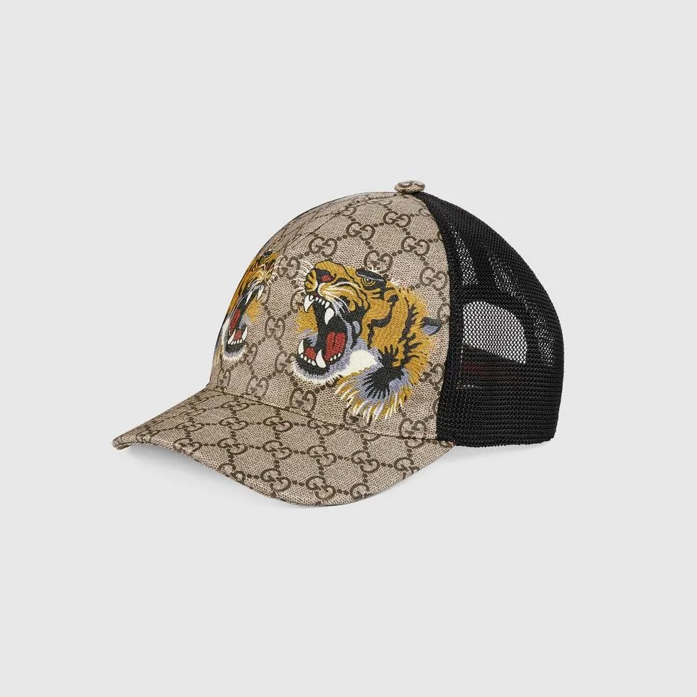 p70 Gucci's original baseball cap of the same model as the GUCCI celebrity 😋 is on sale on the official website, the unit price is 5736, high-end custom-made 🧢😱 meticulous workmanship and complete 👈 full of personality, fashionable and versatile 😘 you can earn money when you buy it, [bad smile] low-key luxury 😘 versatile style [lips] dear, hurry up and get it, [wit] you deserve it!