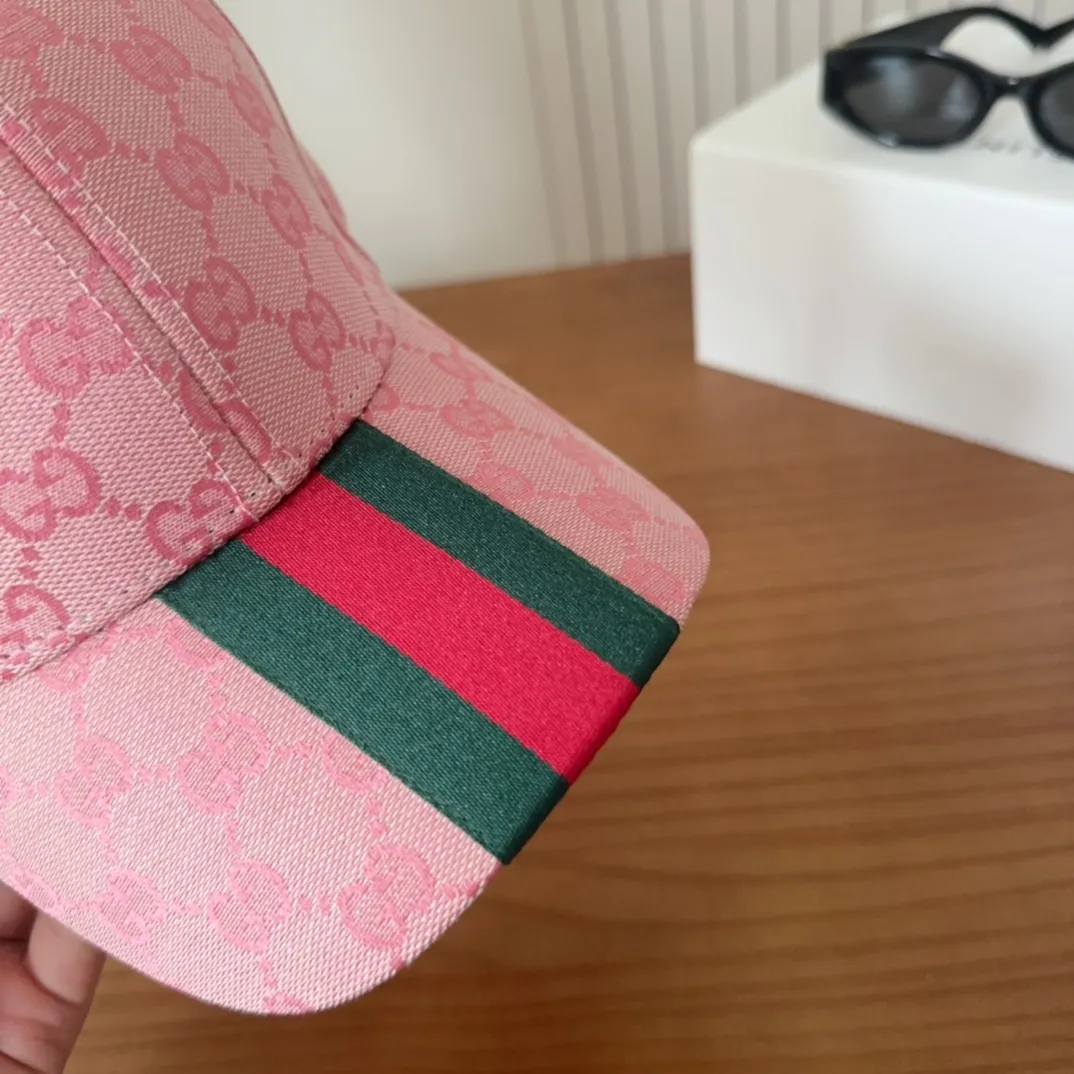 💰56 GUCCI simple baseball cap, very trendy! Casual and sports style, classic production, super easy to match!