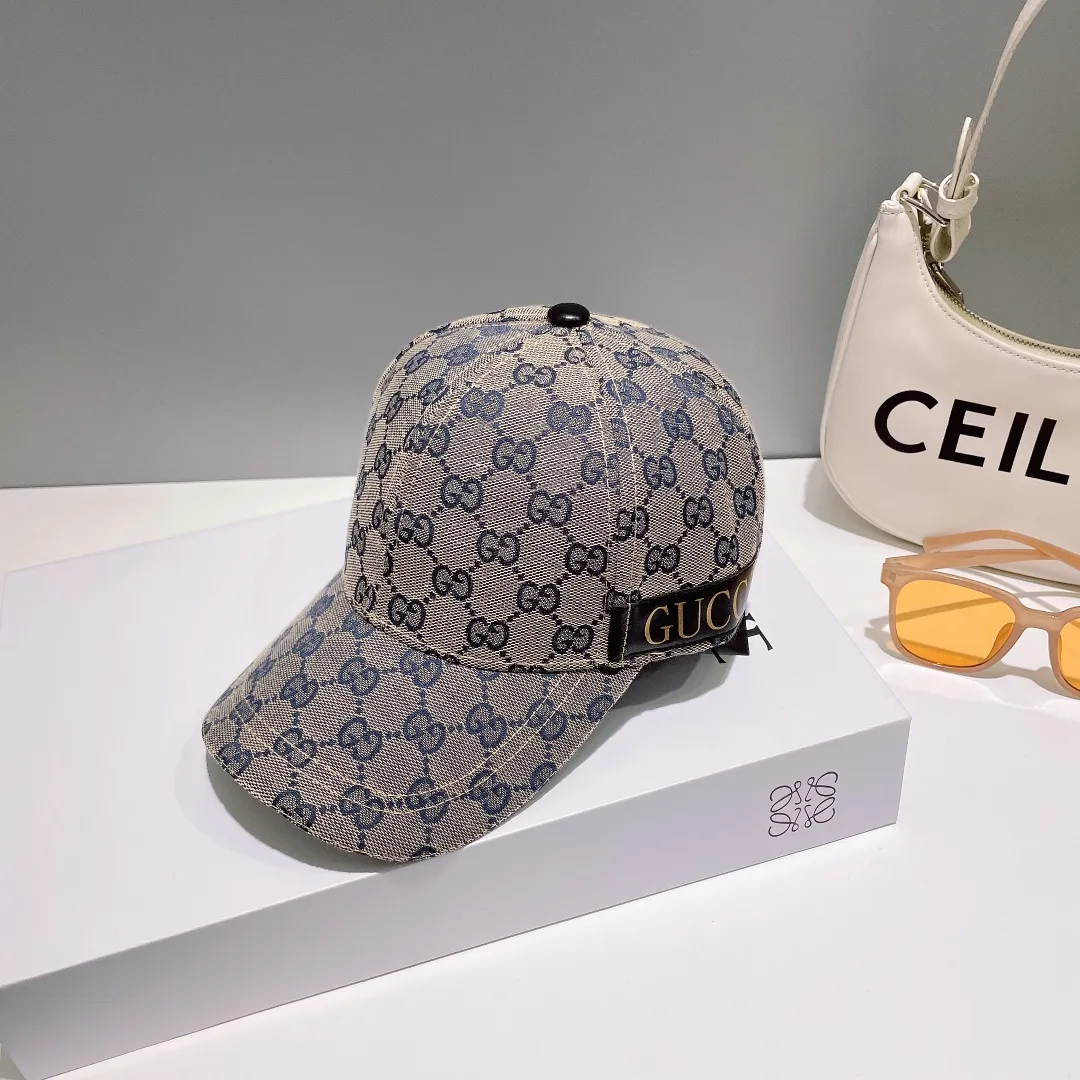 P60 ❤️10,000-year-old classic model shipped! Gucci (Gucci) classic original baseball cap 😍😍 Webbing Gucci counter 1:1 mold customization, the highest version, original canvas + first layer of cowhide, pure cotton lining, light and breathable! Photographed in real life, suitable for men and women in all seasons, basic head circumference 56cm, adjustable patches.