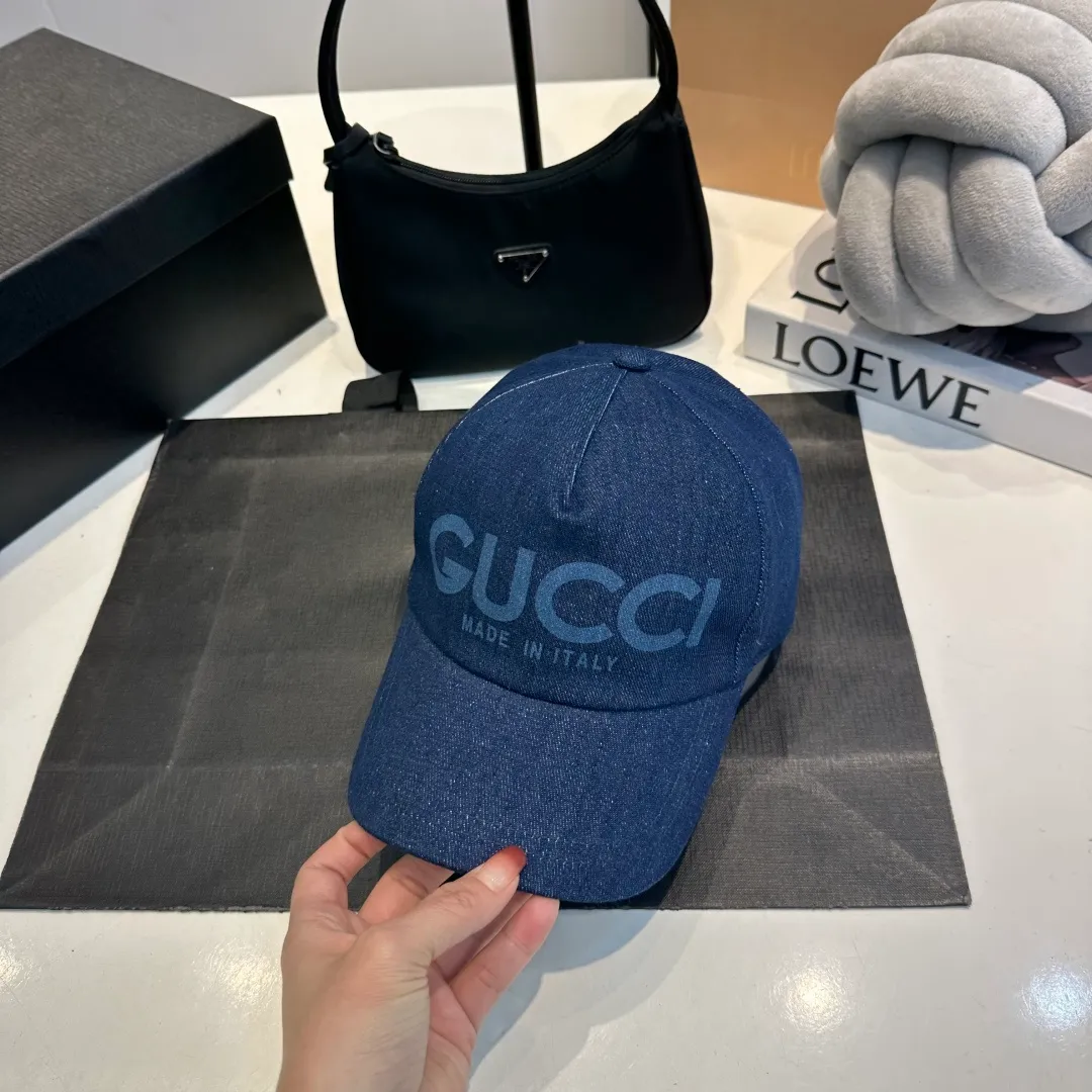 P80 GUCCI 2025 new washed denim baseball cap at the counter, very trendy! Casual and sports style, classic production, super easy to match!
