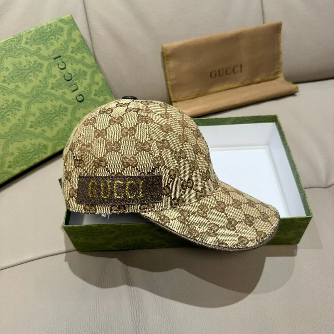 P90 new model has arrived! ., Gucci (Gucci) new original baseball cap, hot stamping webbing, the latest model at the counter, 1:1 custom mold opening, genuine mold opening, original canvas fabric + first layer of cowhide, original quality! The quality is great, the basic head circumference is 56cm, and the patch is adjustable.