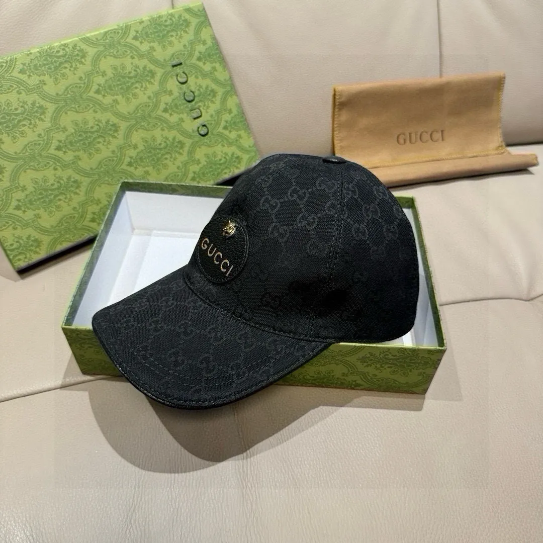 P90., Gucci (Gucci) new original baseball cap, small tiger head, the latest model at the counter, 1:1 mold customization, genuine mold hardware, original canvas fabric + first layer of cowhide, original quality! The quality is great, the basic head circumference is 56cm, and the patch is adjustable.