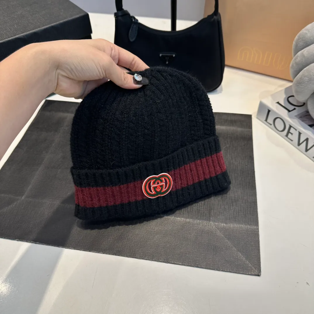 P50 Gucci new knitted cold hat
