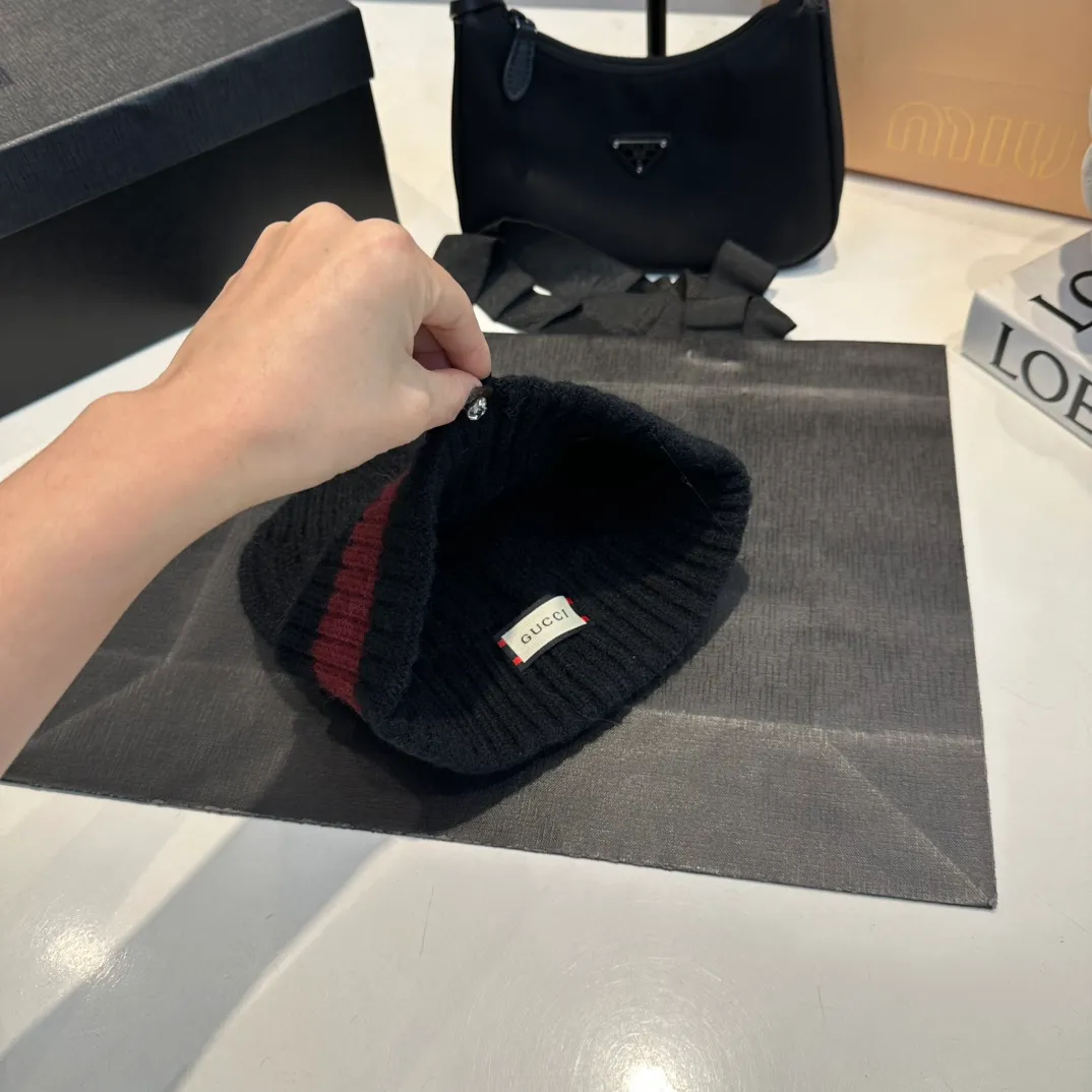 P50 Gucci new knitted cold hat