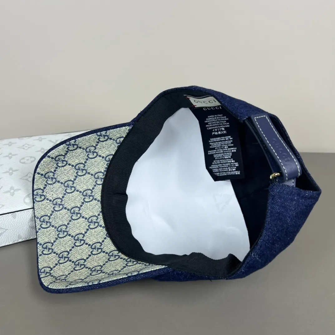 P60💰Gucci Baseball Cap♥️GUCCI🧢Official new product, baseball cap, original quality, hot arrival 🔥🎩 The craftsmanship is very exquisite, high-end and classy! Low-key luxury, easy to carry! Running volume!