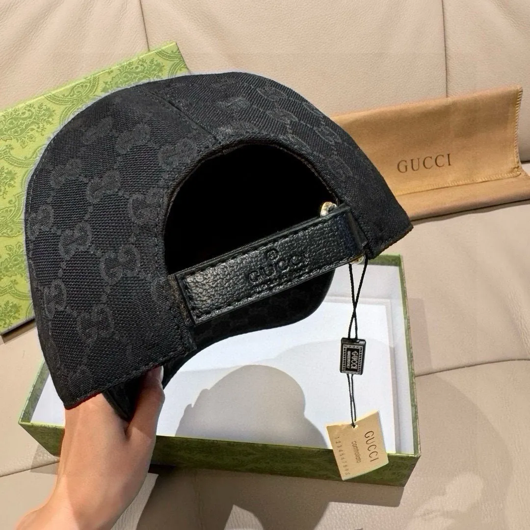 P90., Gucci (Gucci) new original baseball cap, small tiger head, the latest model at the counter, 1:1 mold customization, genuine mold hardware, original canvas fabric + first layer of cowhide, original quality! The quality is great, the basic head circumference is 56cm, and the patch is adjustable.